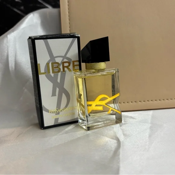 Yves Saint Laurent beauty bundle of 2pc - Picture 3 of 10